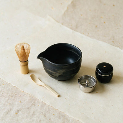 Complete tea set on washi and linen